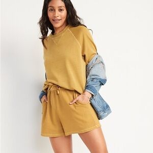 NWT Old Navy Mustard Cerignola Crewneck Sweatshirt